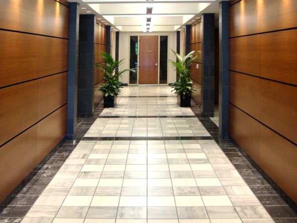 Euronet Worldwide Building: 17300 Chenal Pkwy, Little Rock, AR 72223